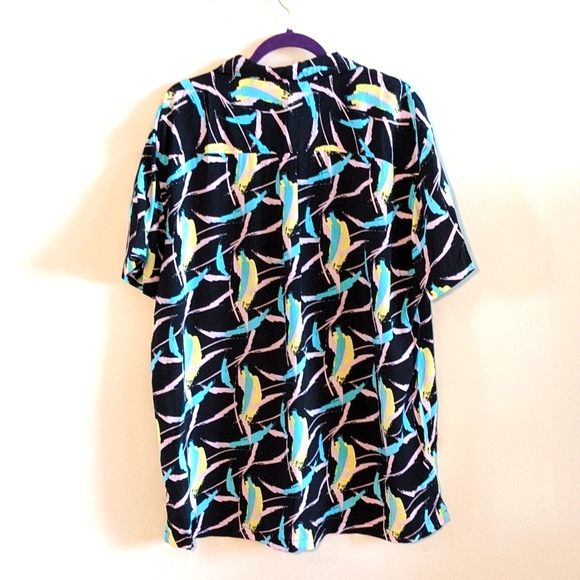 Button Up - Picture 3 of 4